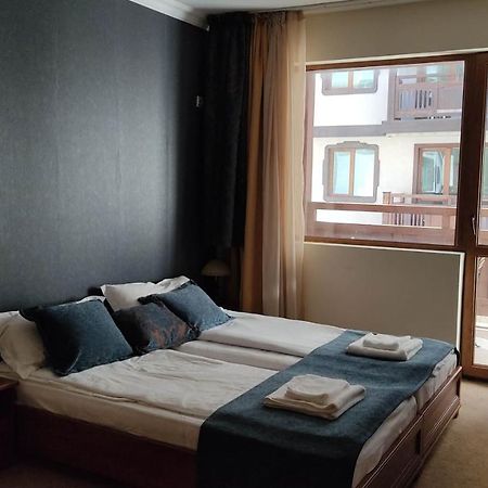Annett Apartments At Emerald Hotel バンスコ エクステリア 写真