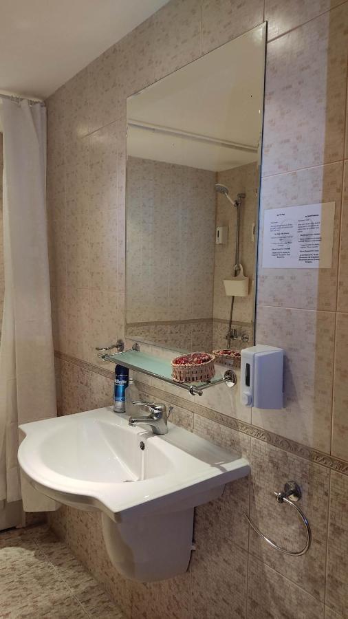 Annett Apartments At Emerald Hotel バンスコ エクステリア 写真