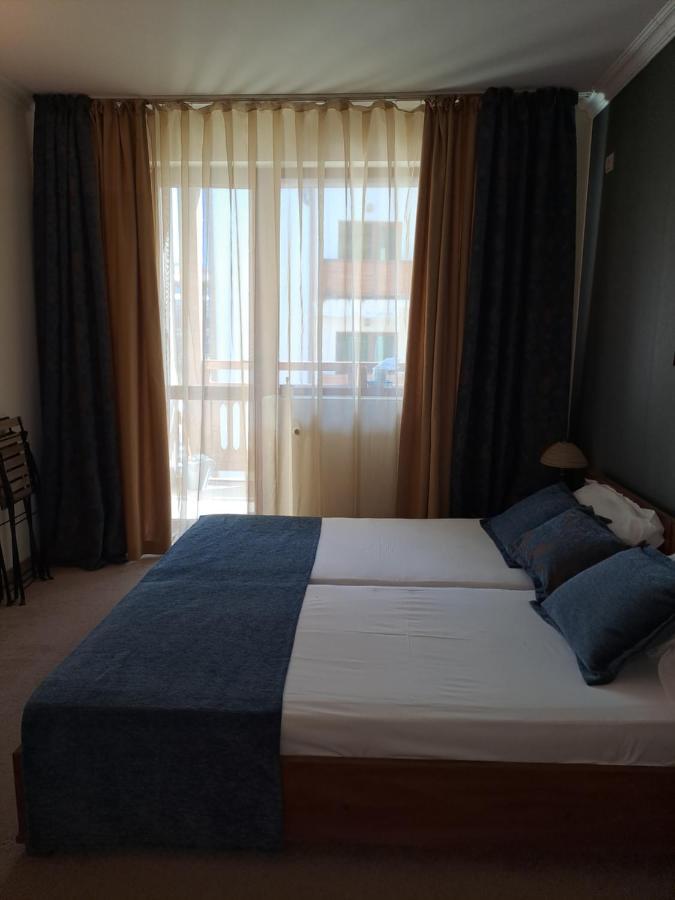 Annett Apartments At Emerald Hotel バンスコ エクステリア 写真